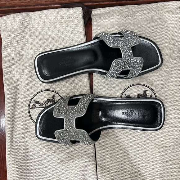 NEW Hermes Oran Suede Goatskin Crystal Oran Sandals 35.5 Gris Argente - Picture 8 of 11